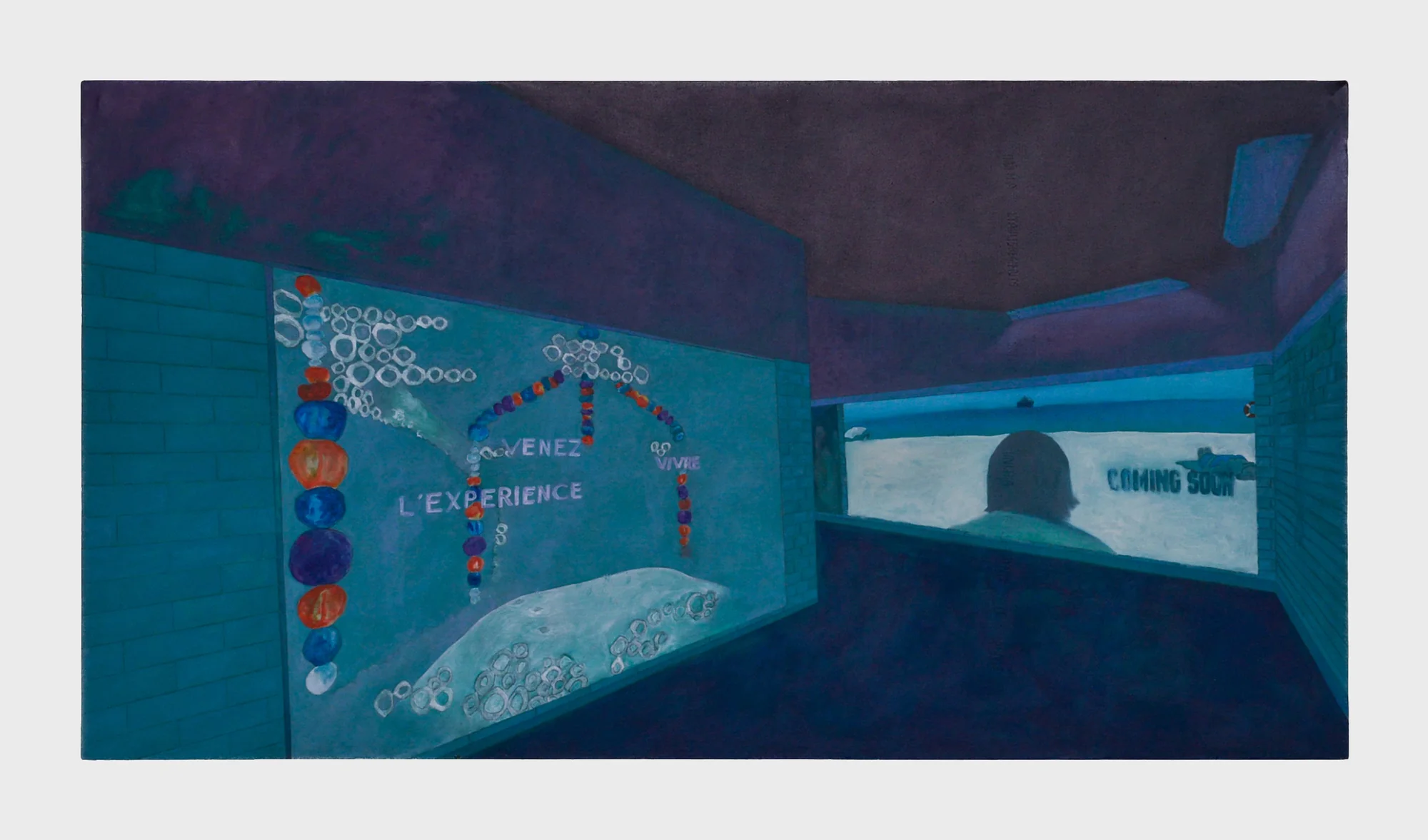 Grande scène d'intérieur bleue avec un écran lumineux semblable à une fenêtre — peinture à l'huile d'une pièce liminale au crépuscule.